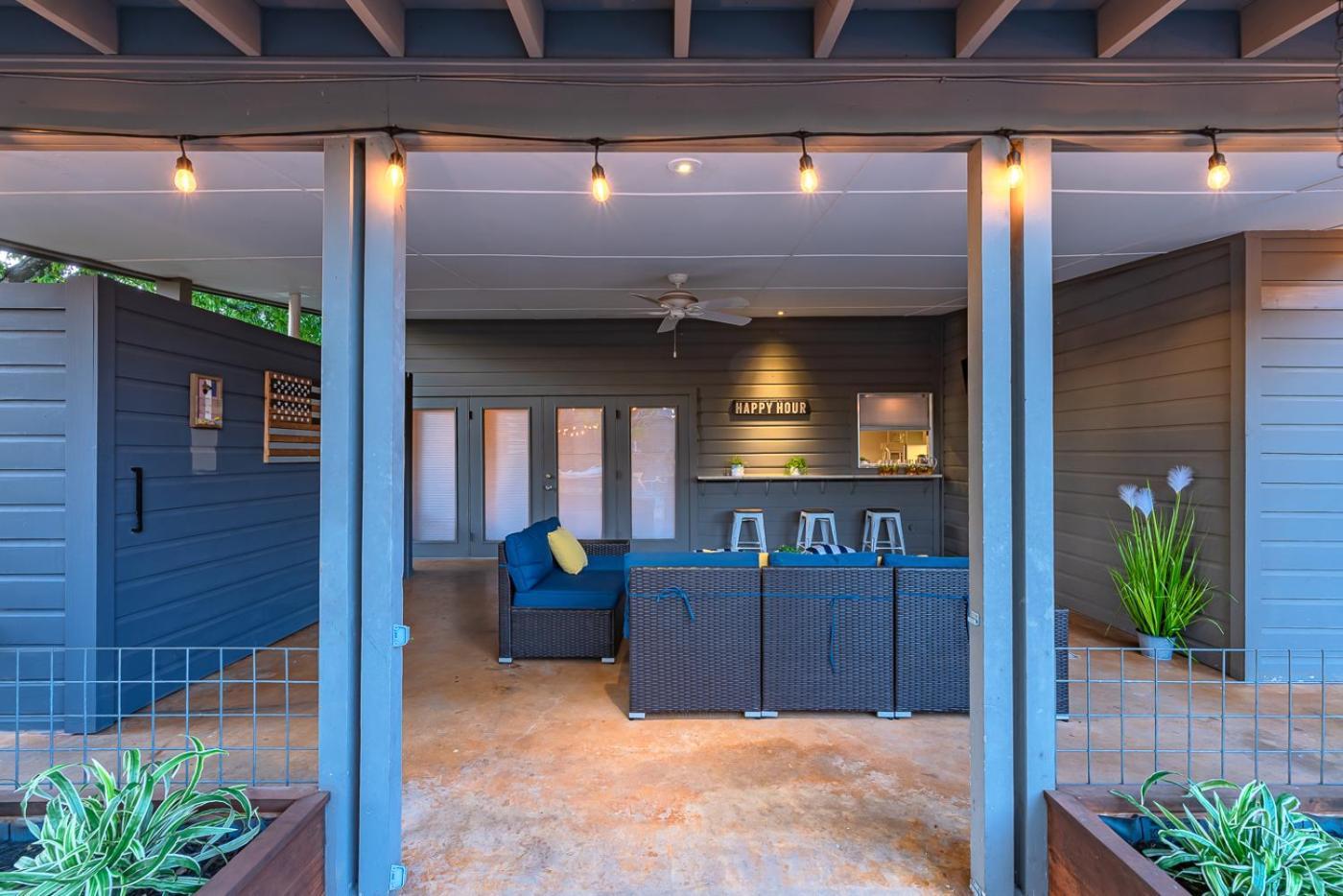 Serene Pool & Firepit In Stunning Home By Airport San Antonio Eksteriør bilde