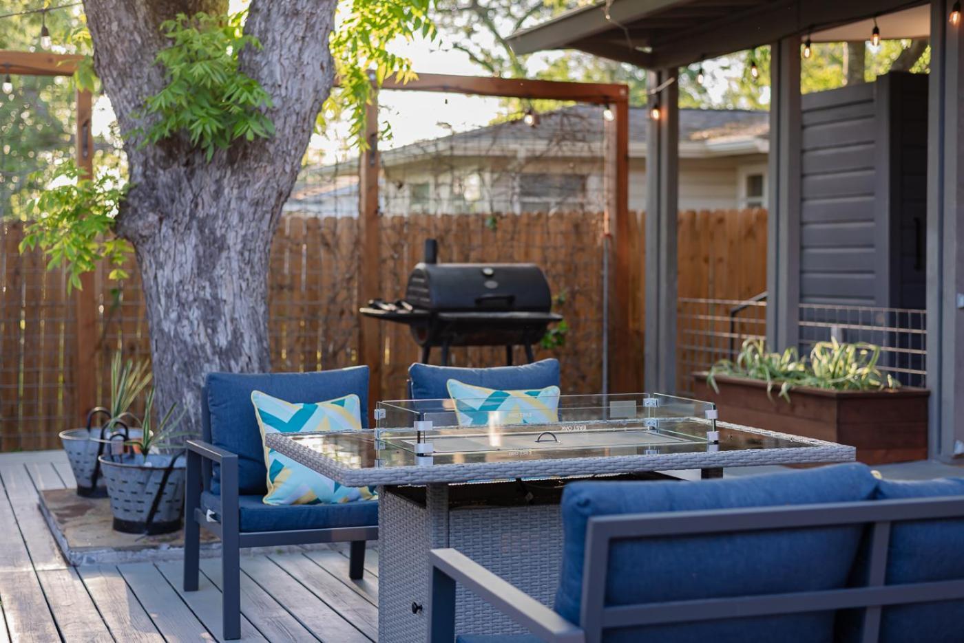Serene Pool & Firepit In Stunning Home By Airport San Antonio Eksteriør bilde