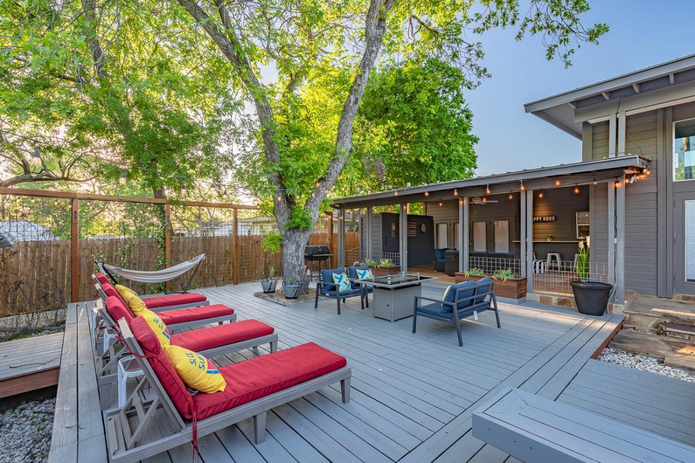 Serene Pool & Firepit In Stunning Home By Airport San Antonio Eksteriør bilde